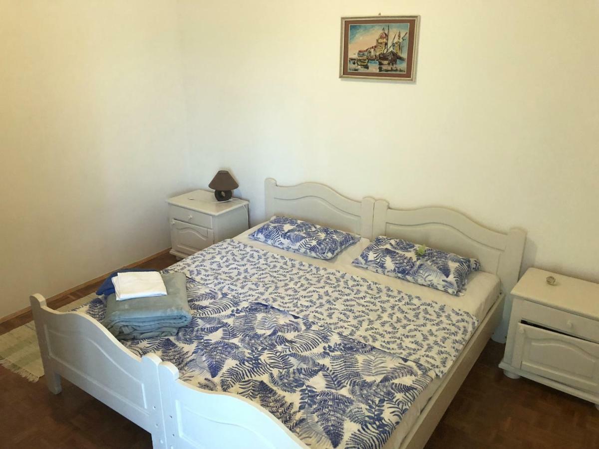 Guesthouse Vila Ruzmarin Ždrelac Eksteriør bilde