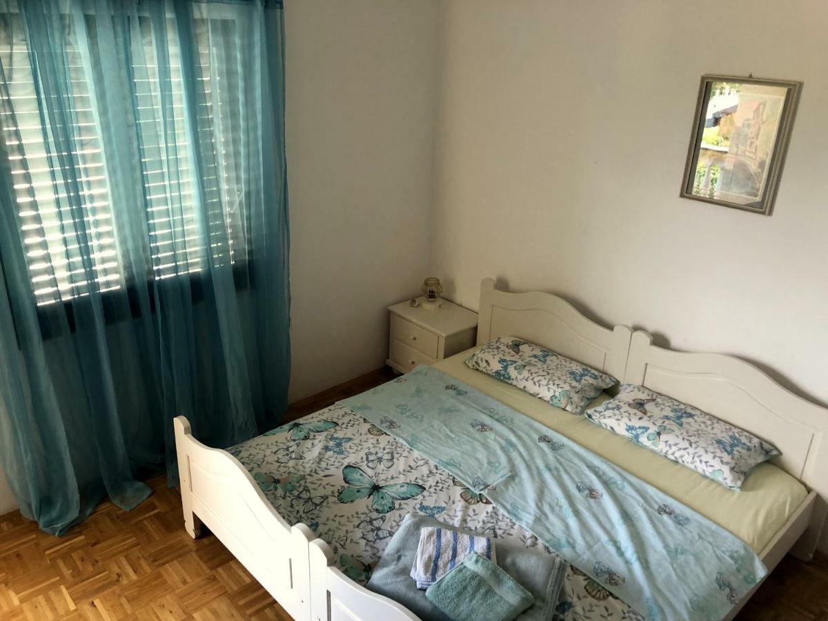 Guesthouse Vila Ruzmarin Ždrelac Eksteriør bilde
