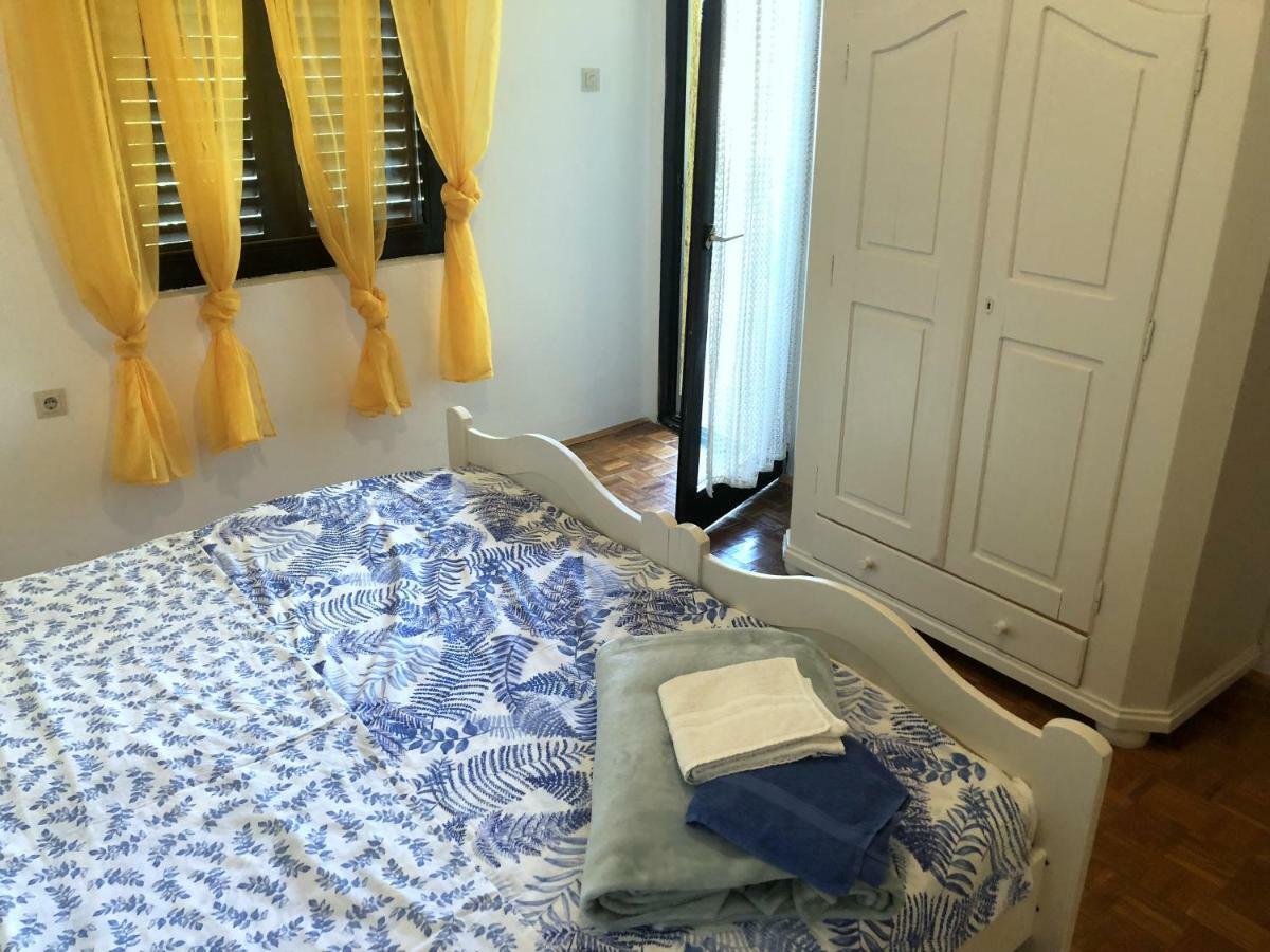 Guesthouse Vila Ruzmarin Ždrelac Eksteriør bilde