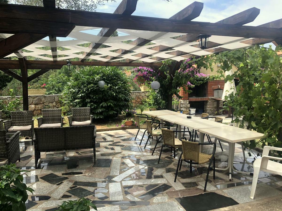Guesthouse Vila Ruzmarin Ždrelac Eksteriør bilde